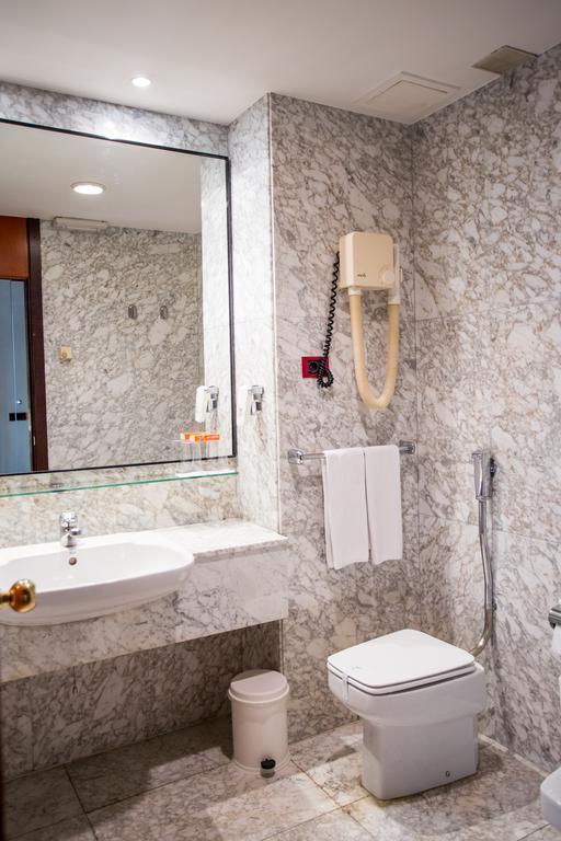 اوفيدو New Hotel الغرفة الصورة