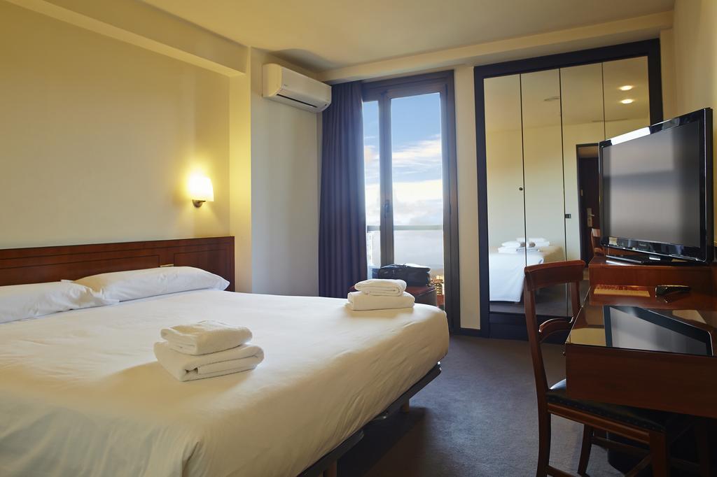اوفيدو New Hotel المظهر الخارجي الصورة