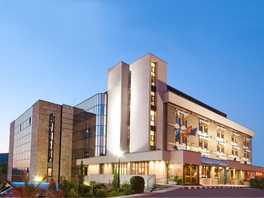 اوفيدو New Hotel المظهر الخارجي الصورة